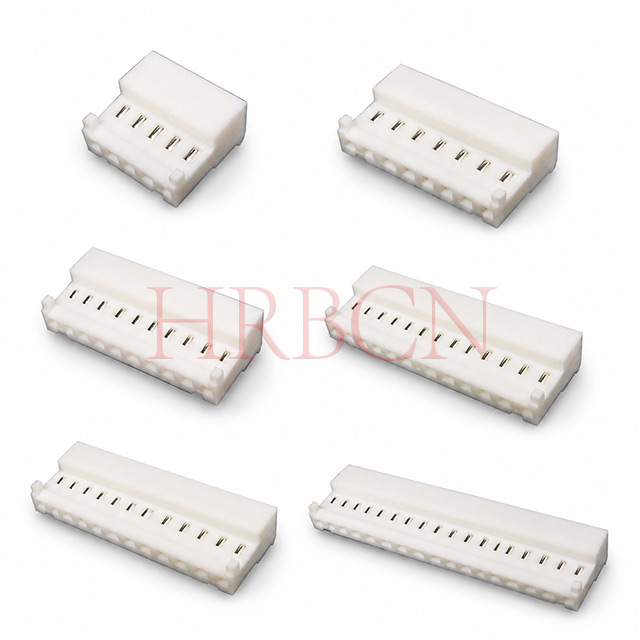 Conector IDC de paso 2,54, extremo cerrado de 90 grados con pestañas polarizadoras