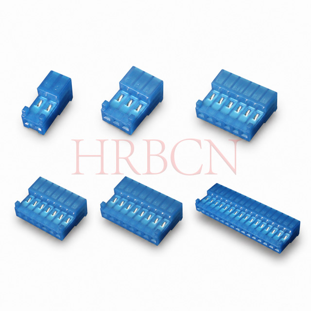 Conector IDC de paso 2,54, extremo cerrado de 90 grados con pestañas polarizadoras